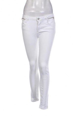 Női farmernadrág Mint Velvet, Méret M, Szín Fehér, Ár 14 964 Ft