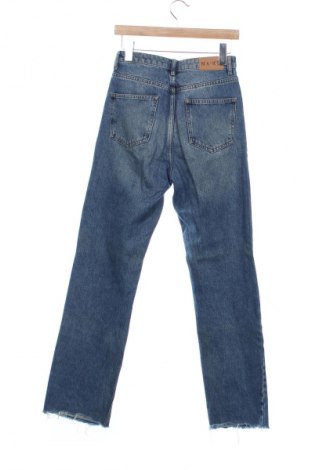Damskie jeansy NA-KD, Rozmiar XS, Kolor Niebieski, Cena 94,25 zł