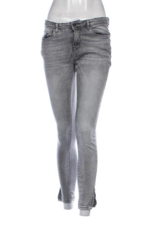 Női farmernadrág Noisy May, Méret S, Szín Szürke, Ár 5 319 Ft