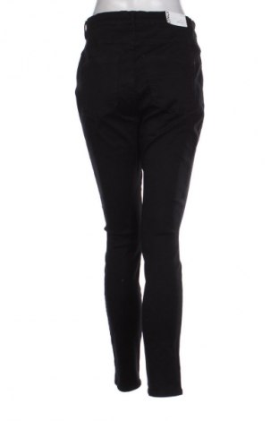 Dámske džínsy  ONLY, Veľkosť L, Farba Čierna, Cena  46,95 €