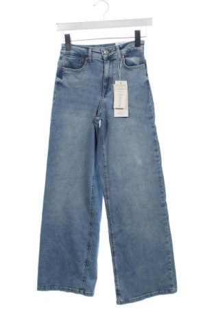 Дамски дънки ONLY, Размер XS, Цвят Син, Цена 77,99 лв.