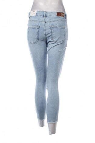 Damskie jeansy ONLY, Rozmiar M, Kolor Niebieski, Cena 207,99 zł