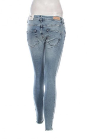 Blugi de femei ONLY, Mărime M, Culoare Albastru, Preț 243,99 Lei