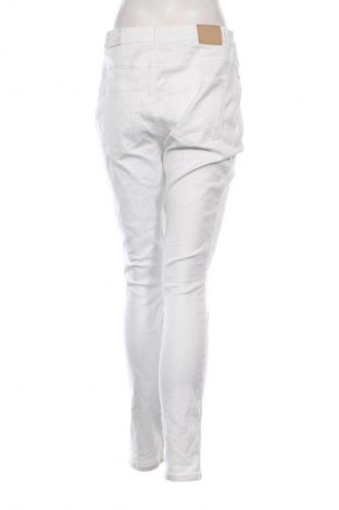 Blugi de femei ONLY, Mărime L, Culoare Alb, Preț 243,99 Lei