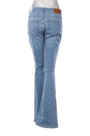 Дамски дънки ONLY, Размер XL, Цвят Син, Цена 77,99 лв.