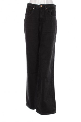 Дамски дънки ONLY, Размер M, Цвят Черен, Цена 77,99 лв.