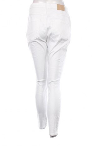 Damskie jeansy ONLY, Rozmiar XL, Kolor Biały, Cena 207,99 zł