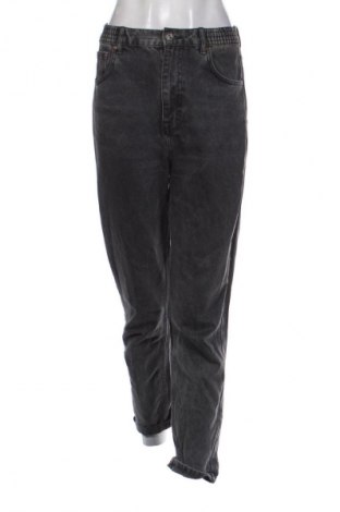 Blugi de femei Pull&Bear, Mărime S, Culoare Gri, Preț 41,58 Lei