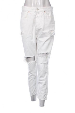 Női farmernadrág Pull&Bear, Méret M, Szín Fehér, Ár 5 776 Ft