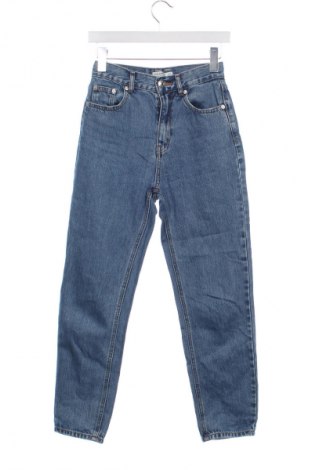 Дамски дънки Pull&Bear, Размер XS, Цвят Син, Цена 28,88 лв.