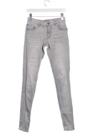 Dámske džínsy  S.Oliver, Veľkosť XS, Farba Sivá, Cena  20,92 €