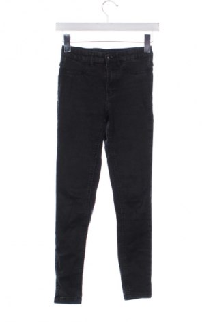 Дамски дънки Sinsay, Размер XS, Цвят Черен, Цена 29,00 лв.