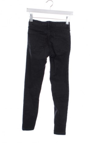 Дамски дънки Sinsay, Размер XS, Цвят Черен, Цена 29,00 лв.