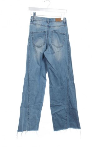 Damskie jeansy Stradivarius, Rozmiar XXS, Kolor Niebieski, Cena 66,67 zł