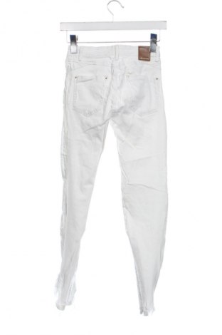 Női farmernadrág Stradivarius, Méret XXS, Szín Fehér, Ár 10 830 Ft