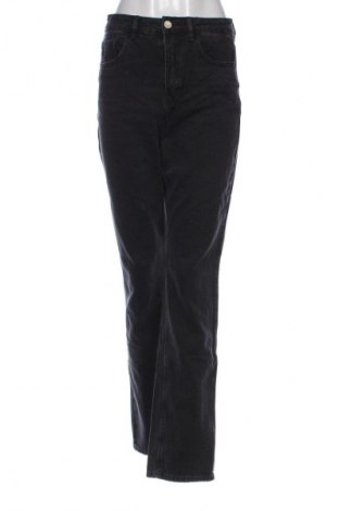 Дамски дънки Stradivarius, Размер S, Цвят Сив, Цена 28,99 лв.