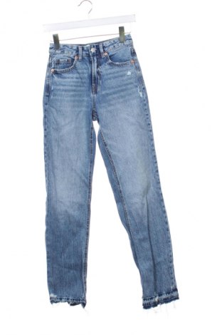 Dámske džínsy  Stradivarius, Veľkosť XXS, Farba Modrá, Cena  14,83 €