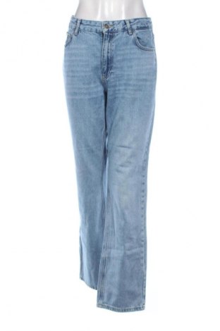 Dámske džínsy  Stradivarius, Veľkosť L, Farba Modrá, Cena  14,83 €