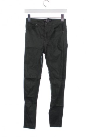 Damen Jeans Stradivarius, Größe S, Farbe Grün, Preis 14,83 €