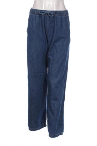 Дамски дънки Stradivarius, Размер S, Цвят Син, Цена 29,00 лв.