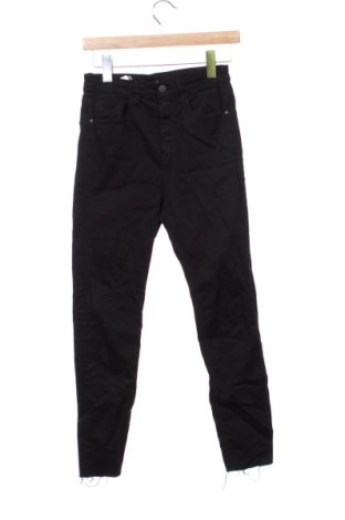 Dámske džínsy  Stradivarius, Veľkosť XS, Farba Čierna, Cena  14,95 €