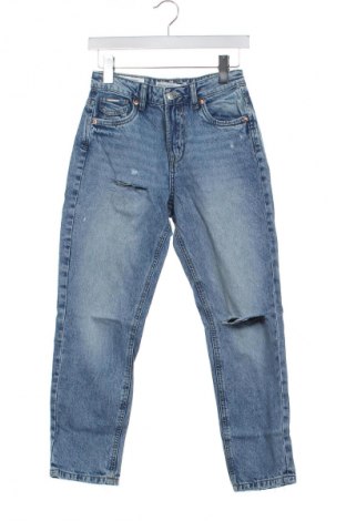 Γυναικείο Τζίν Stradivarius, Μέγεθος XS, Χρώμα Μπλέ, Τιμή 15,99 €