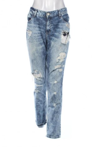 Dámske džínsy  Stradivarius, Veľkosť XL, Farba Modrá, Cena  14,83 €