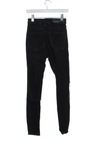 Дамски дънки Stradivarius, Размер S, Цвят Черен, Цена 28,88 лв.