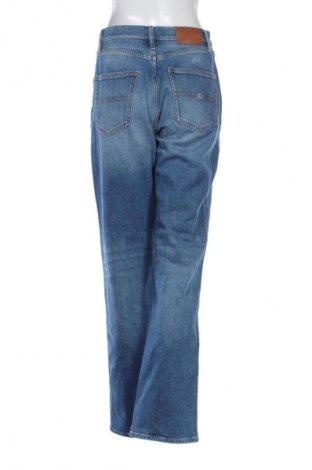 Дамски дънки Tommy Jeans, Размер S, Цвят Син, Цена 119,99 лв.