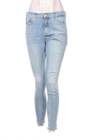 Дамски дънки Tommy Jeans, Размер L, Цвят Син, Цена 169,99 лв.