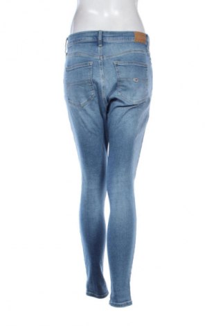 Дамски дънки Tommy Jeans, Размер M, Цвят Син, Цена 109,99 лв.