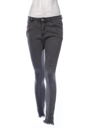 Damskie jeansy Unbranded, Rozmiar M, Kolor Szary, Cena 124,48 zł