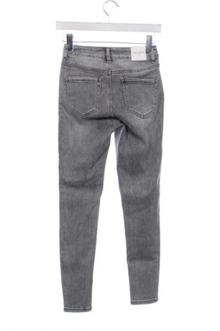 Blugi de femei Unbranded, Mărime S, Culoare Gri, Preț 121,00 Lei