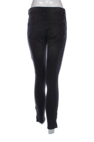 Дамски дънки Vero Moda, Размер S, Цвят Сив, Цена 34,00 лв.