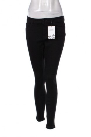 Dámske džínsy  Vero Moda, Veľkosť M, Farba Čierna, Cena  46,95 €