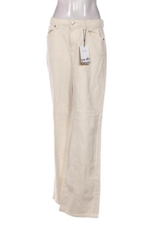 Damskie jeansy Vero Moda, Rozmiar XL, Kolor Beżowy, Cena 207,99 zł