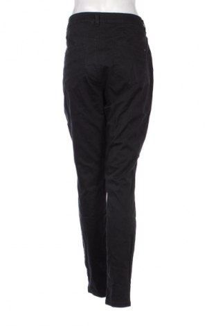 Dámske džínsy  Yessica, Veľkosť XL, Farba Čierna, Cena  15,00 €