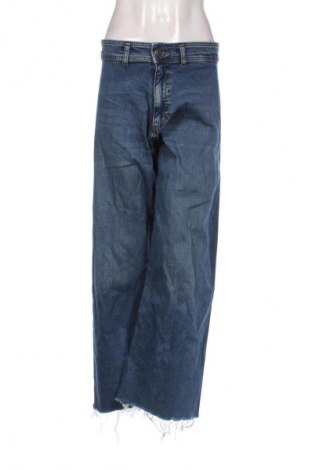 Damskie jeansy Zara, Rozmiar L, Kolor Niebieski, Cena 62,07 zł