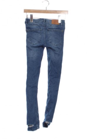 Damskie jeansy Zara, Rozmiar XXS, Kolor Niebieski, Cena 95,99 zł
