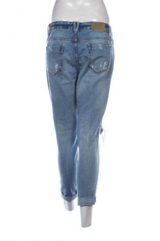 Blugi de femei Zara, Mărime M, Culoare Albastru, Preț 71,05 Lei