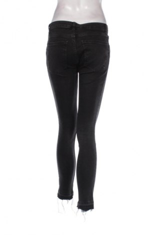 Blugi de femei Zara, Mărime M, Culoare Negru, Preț 71,00 Lei