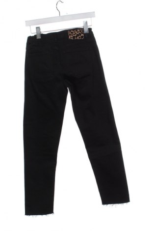 Дамски дънки Zara, Размер XS, Цвят Черен, Цена 27,37 лв.