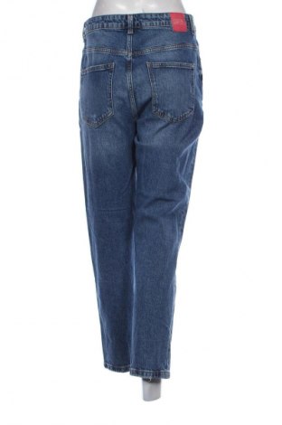 Damskie jeansy Zara, Rozmiar L, Kolor Niebieski, Cena 62,02 zł