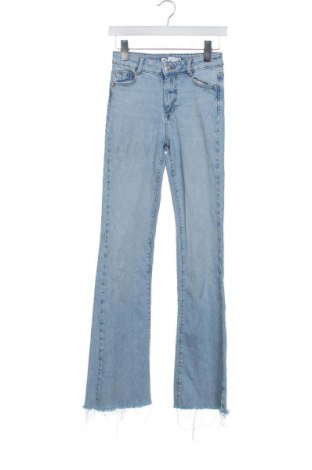 Damskie jeansy Zara, Rozmiar XS, Kolor Niebieski, Cena 62,02 zł