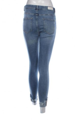 Дамски дънки Zara, Размер S, Цвят Син, Цена 26,98 лв.