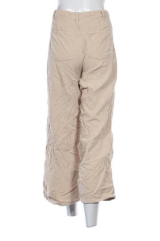 Damskie sztruksy Bershka, Rozmiar S, Kolor Beżowy, Cena 21,99 zł