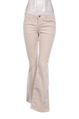Дамски джинси H&M Divided, Размер S, Цвят Екрю, Цена 28,99 лв.
