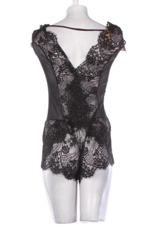 Women's short jumpsuit Tally Weijl, Μέγεθος S, Χρώμα Μαύρο, Τιμή 32,00 €