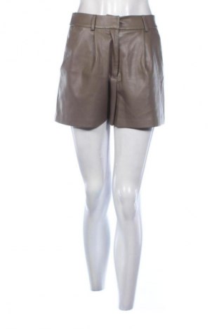 Дамски къс панталон Amisu, Размер S, Цвят Бежов, Цена 19,00 лв.