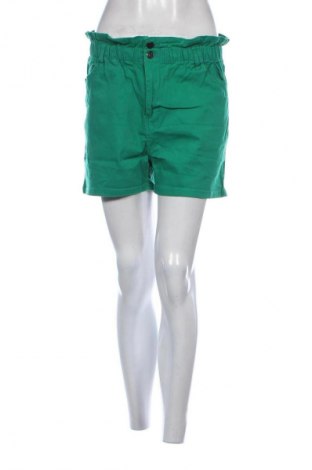 Дамски къс панталон Beloved, Размер M, Цвят Зелен, Цена 19,00 лв.